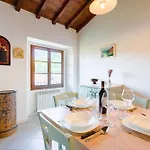 Lejlighed Fattoria Degli Innocenti - Tuscany's Historic Gem *