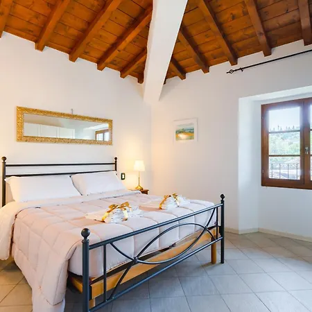 Fattoria Degli Innocenti - Tuscany's Historic Gem Appartamento