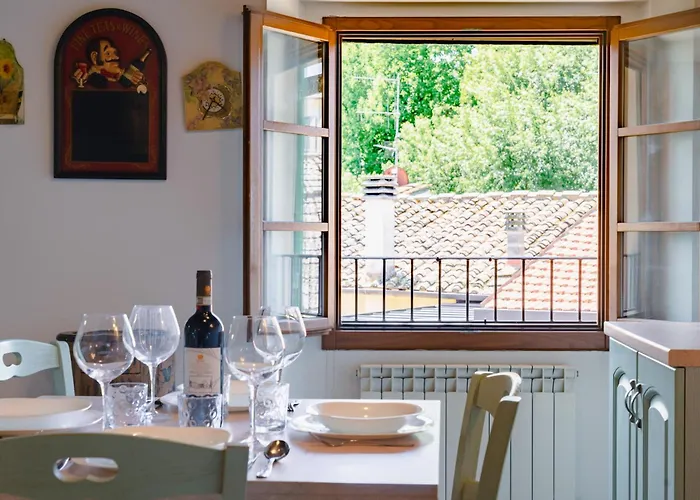 Fattoria Degli Innocenti - Tuscany's Historic Gem Appartamento